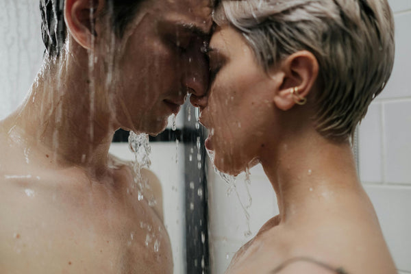Perché d’estate abbiamo più voglia di fare sesso?